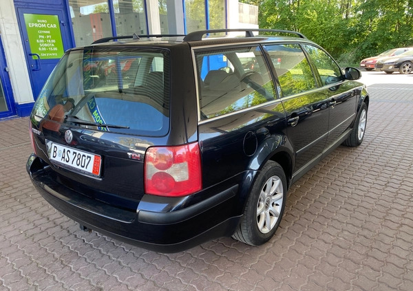 Volkswagen Passat cena 10999 przebieg: 299500, rok produkcji 2004 z Resko małe 277